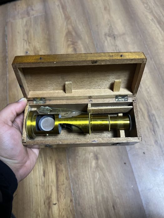 vand microscop vechi