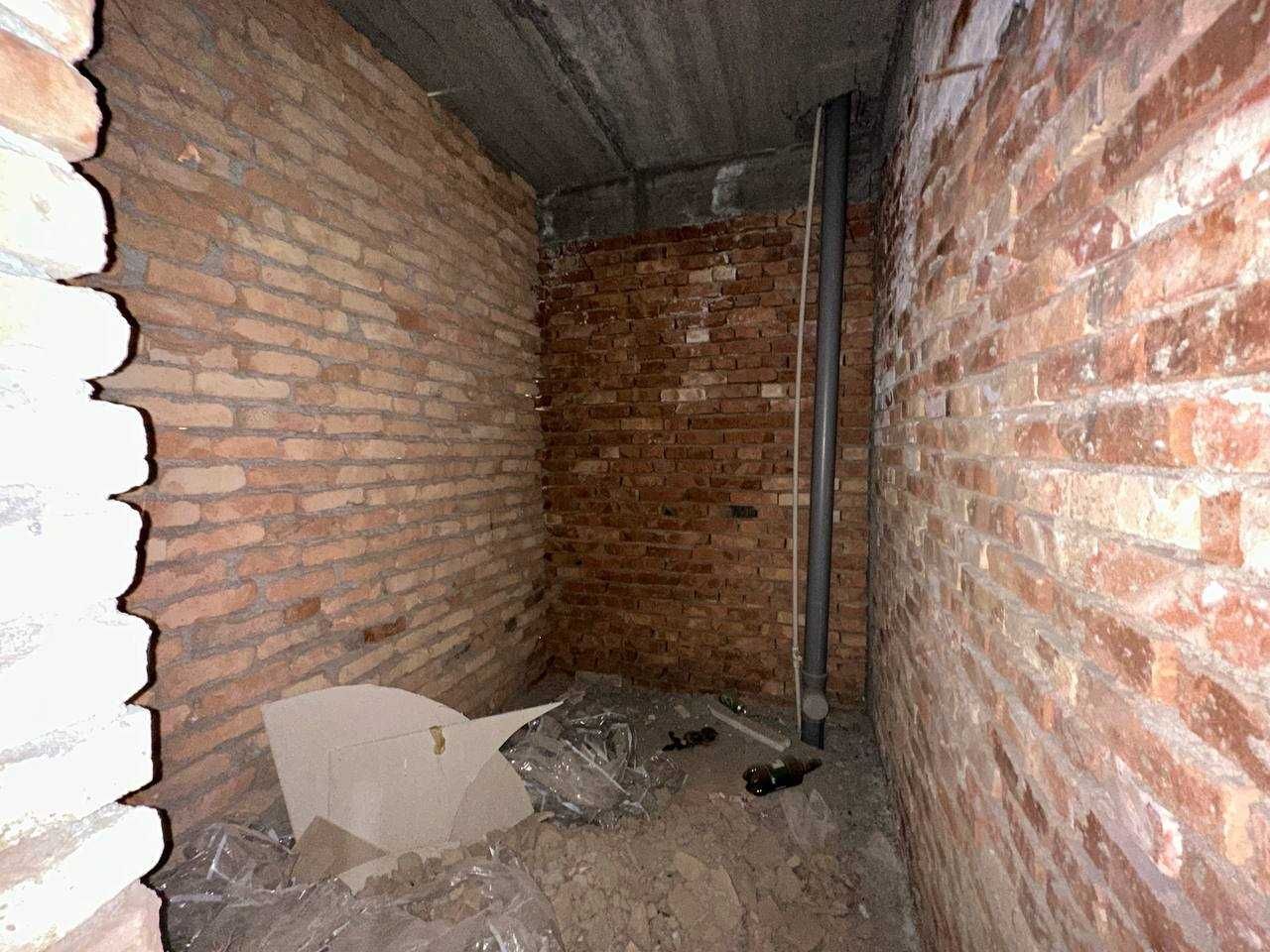 Продаётся 2х комнатная квартира коробка