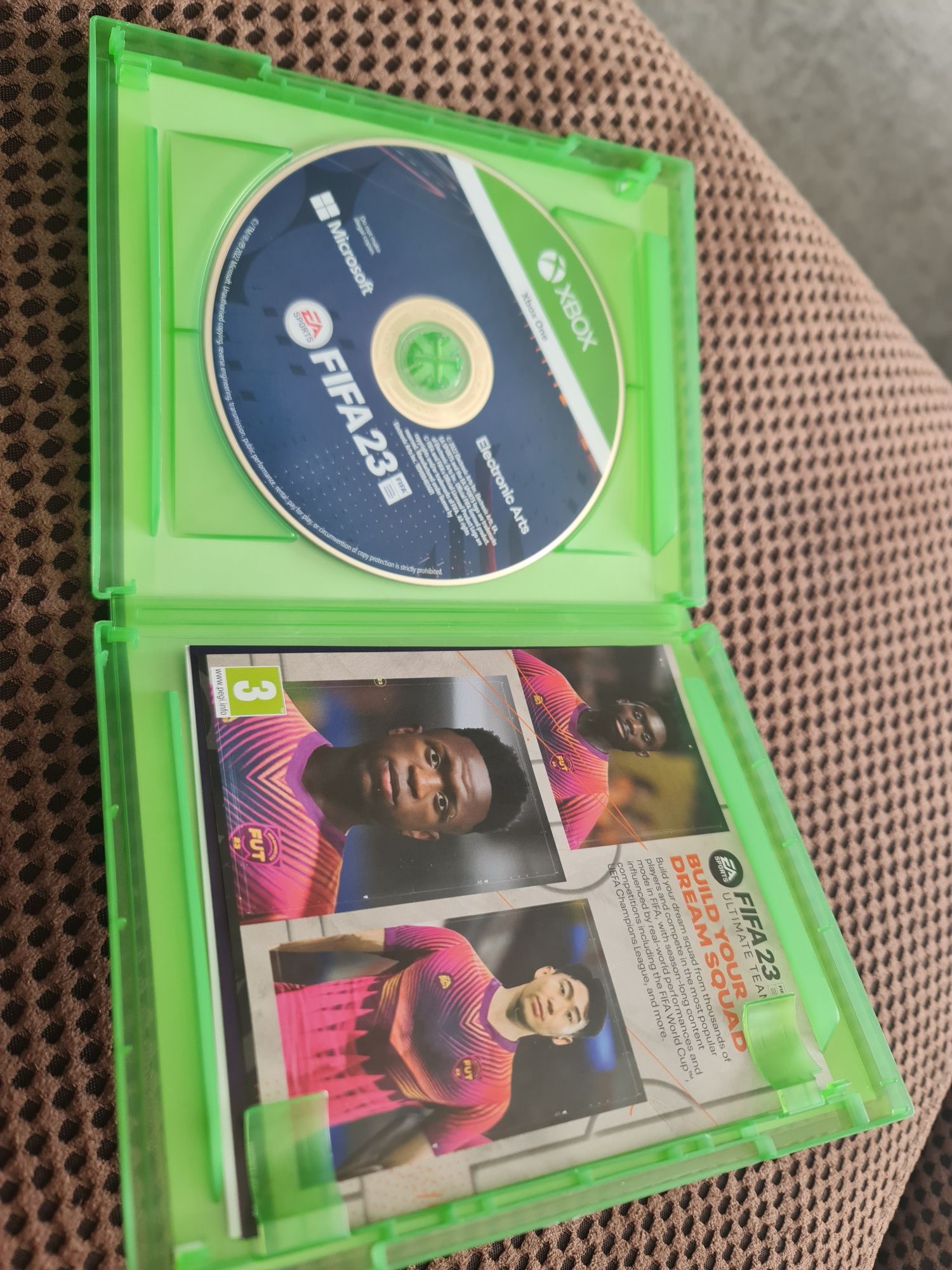 Vând Fifa 23 Xbox