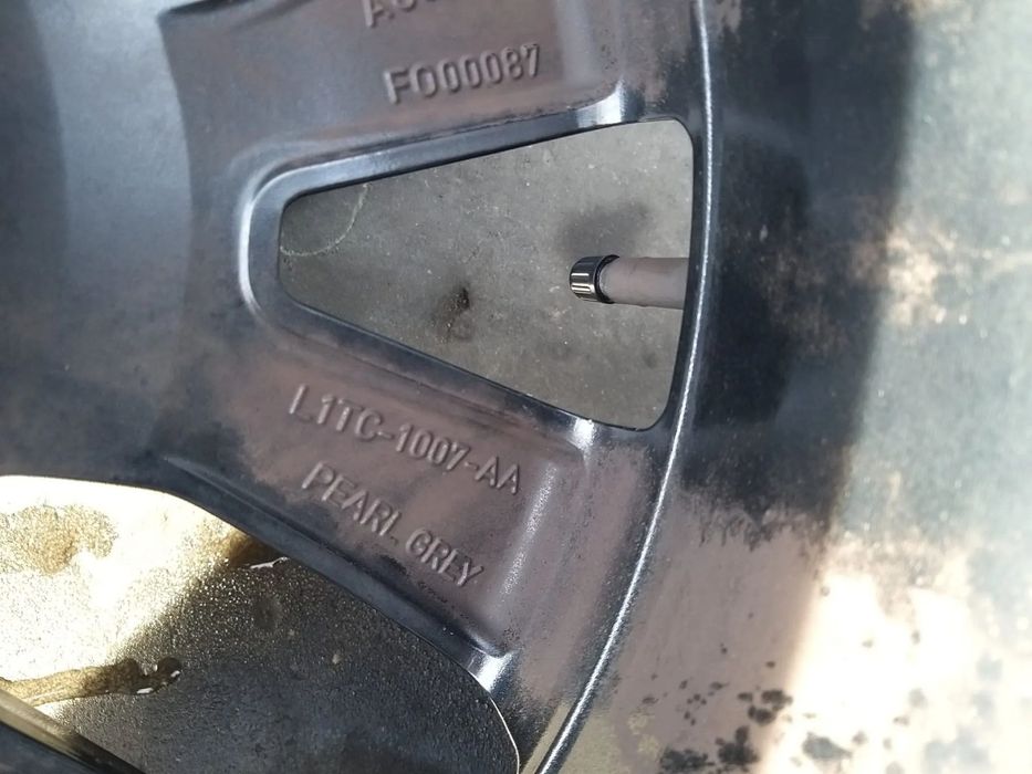 Set jante aliaj r17 cu anvelope vara good year 215/55r17 ford puma jk2 cf7 l1tc1007aa