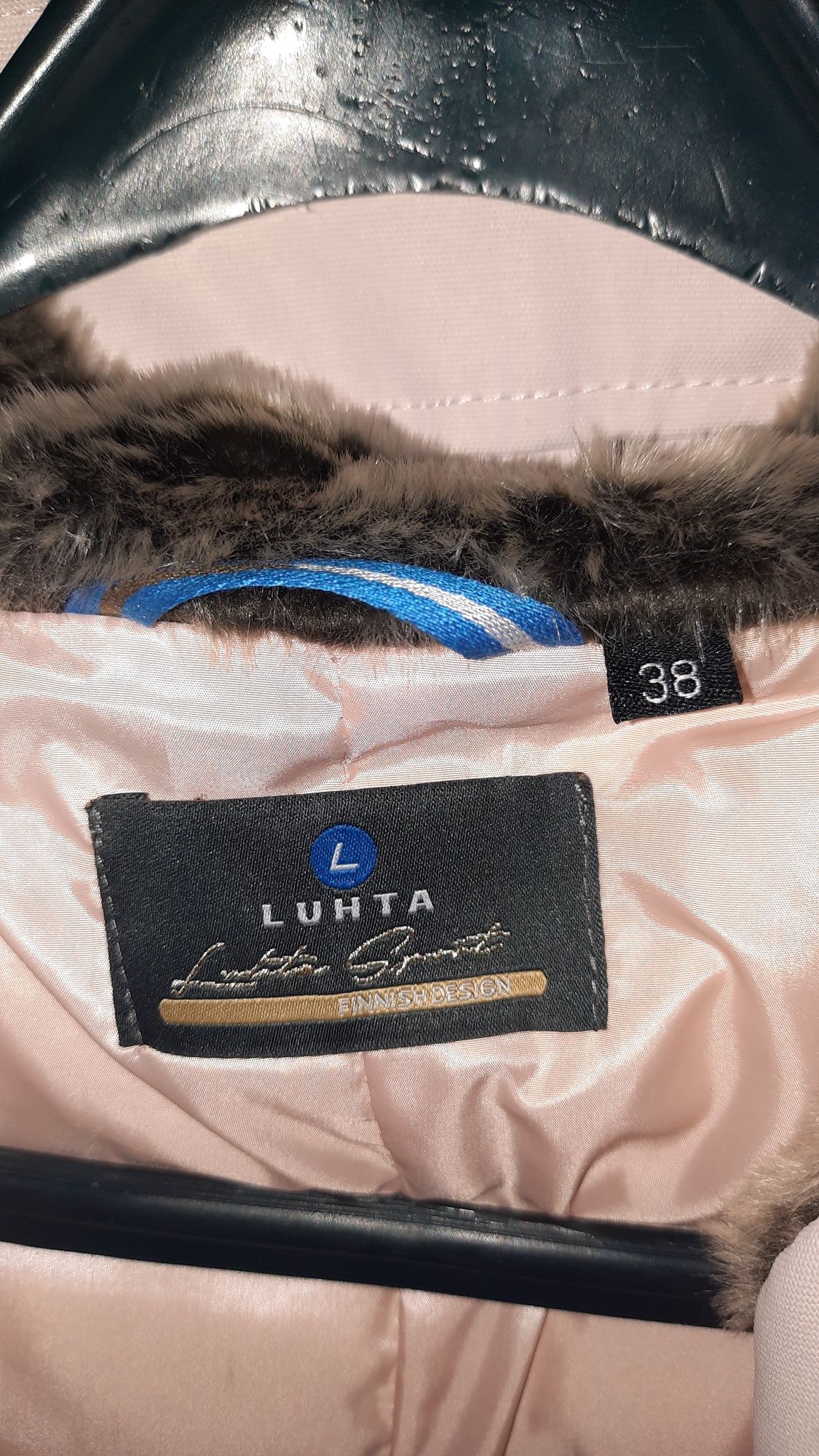 Дамско яке Luhta