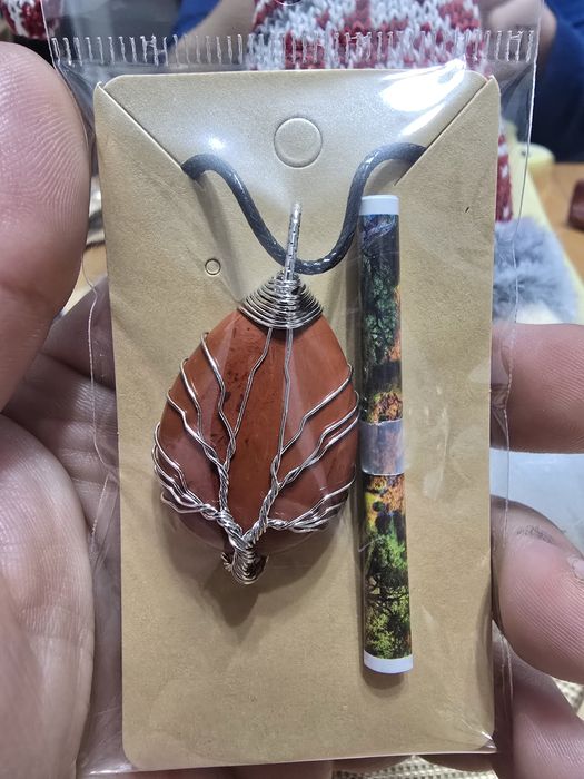 Колие  Дървото на живота си естествени камъни