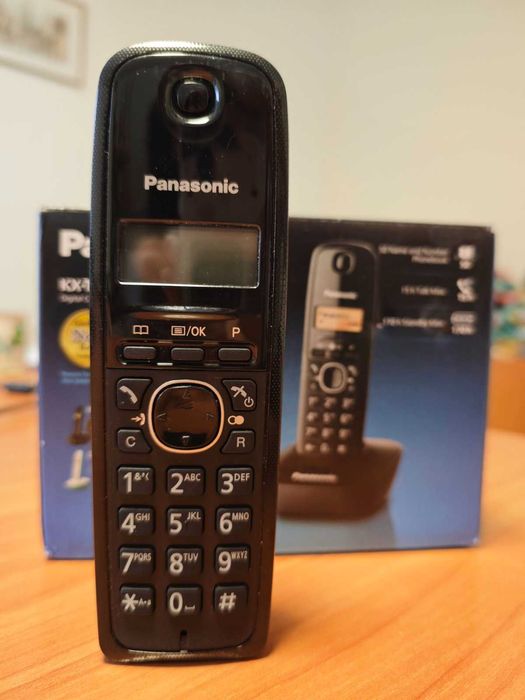 Безжичен телефон Panasonic KX-TG1611