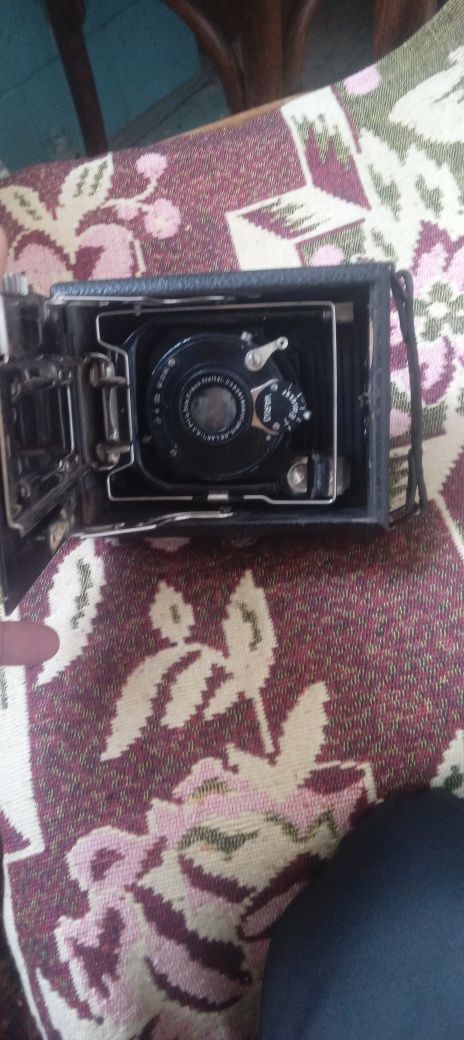 Стариный фотоаппарат