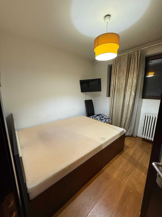 Apartament de vanzare cu 3 camere in Militari.