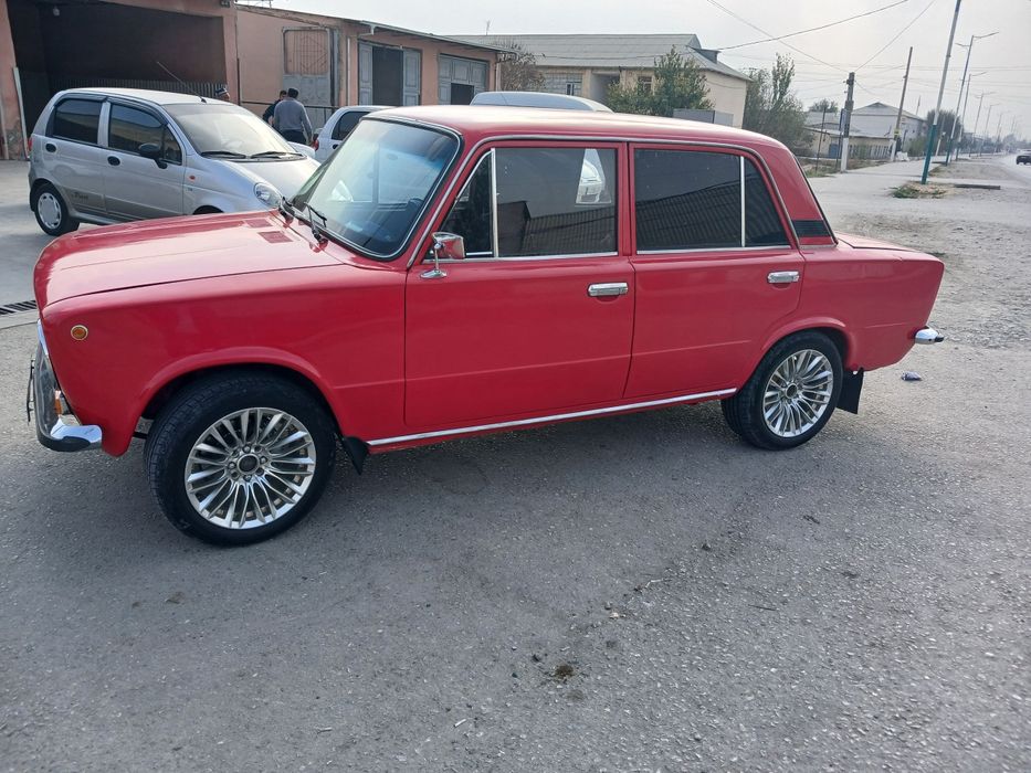 Zuguli 011 yili 1986 yurgani nomalum