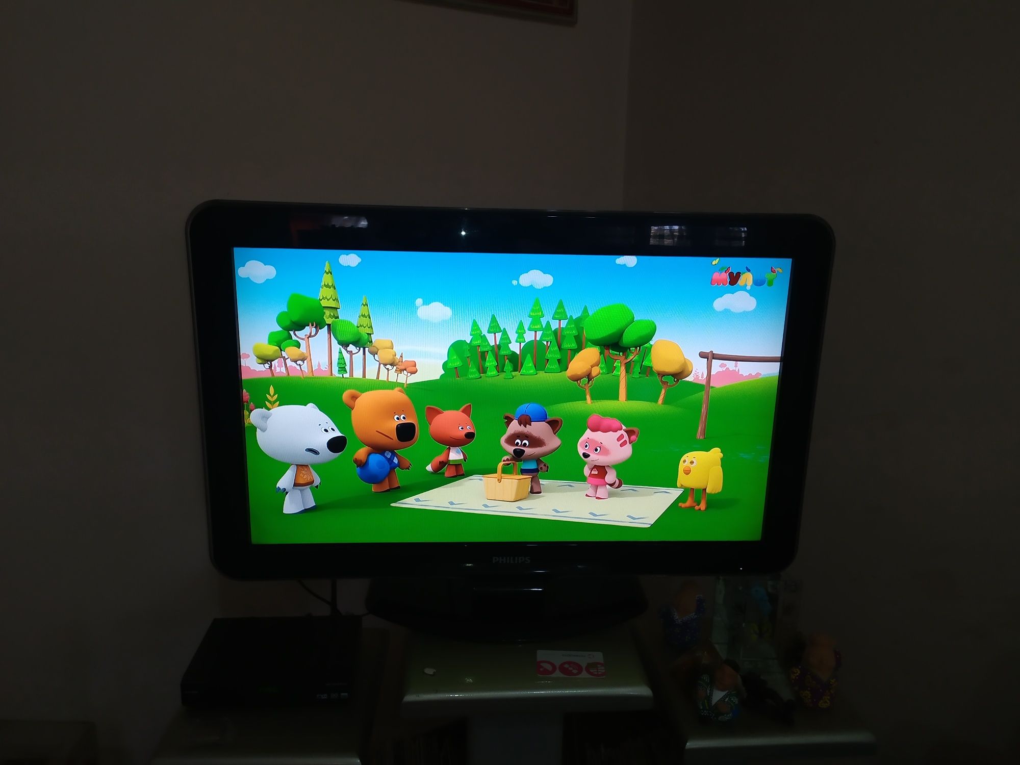 Продам ТВ LG и Philips 32 дюйма в отличном состоянии