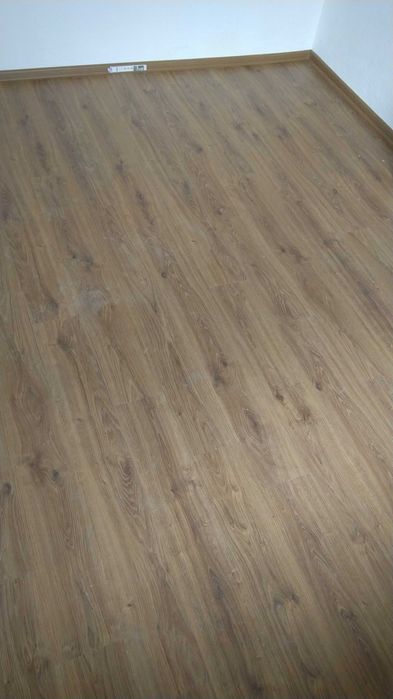 Монтаж на ламинат