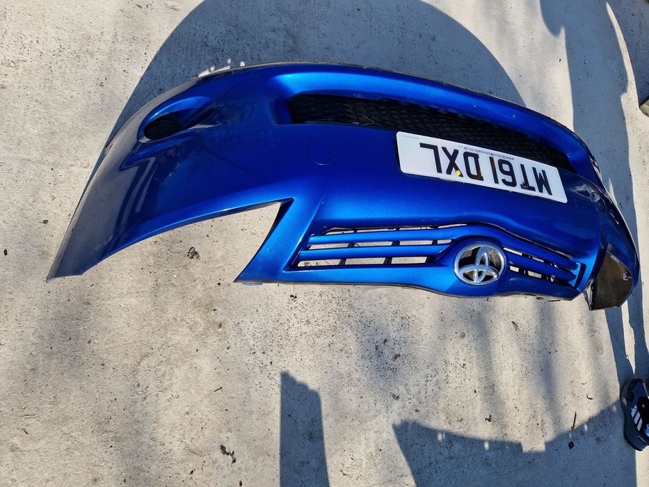 Bara fata Toyota Auris Facelift 2011