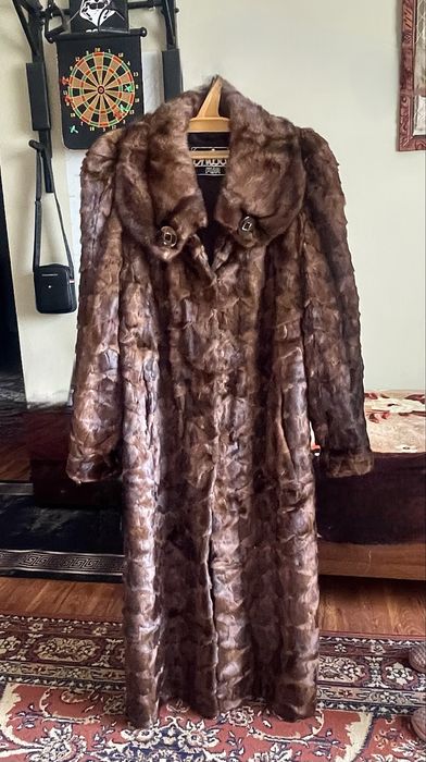 Шуба норковая коричневая