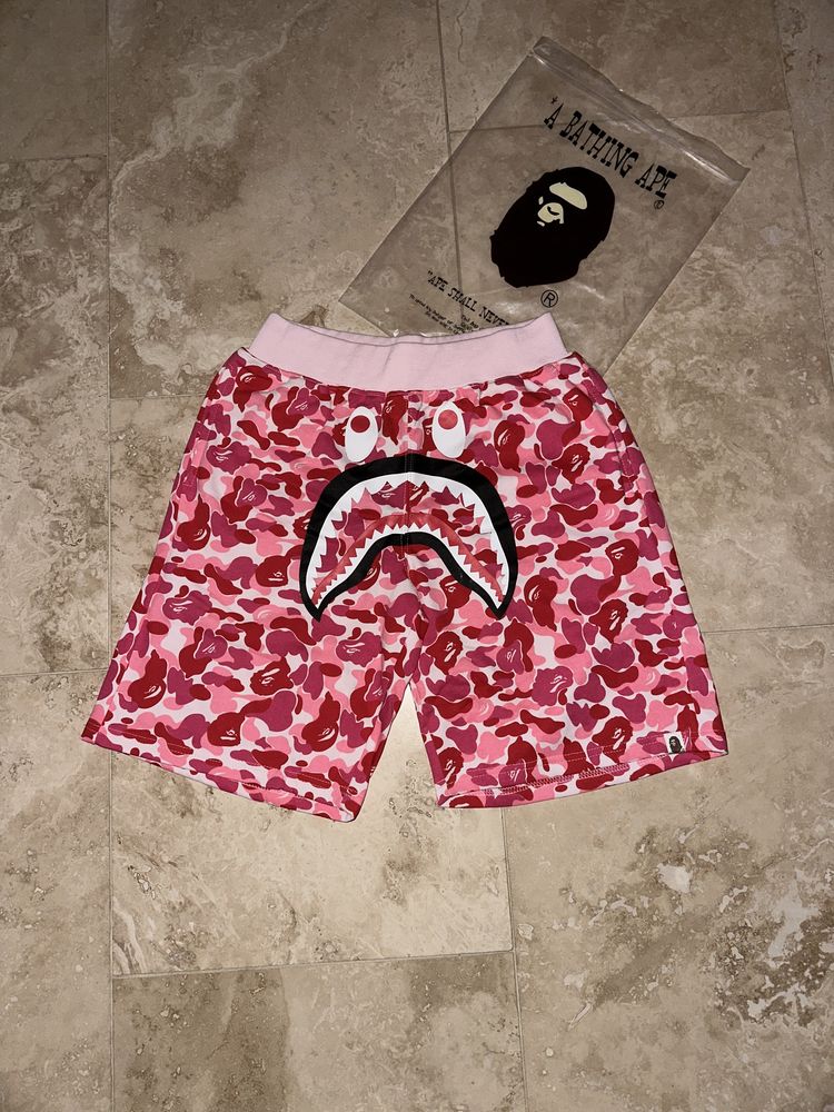 STOC Pantaloni scurti Bape