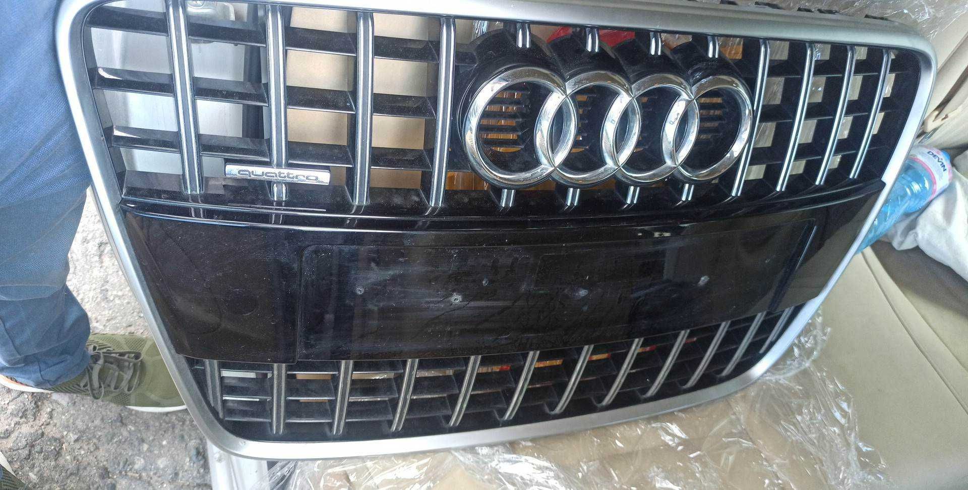 Решетка Audi q7 2012