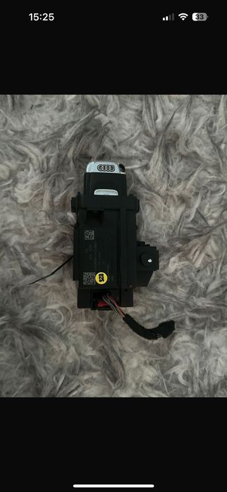 Vand contact auto Audi A4 B8