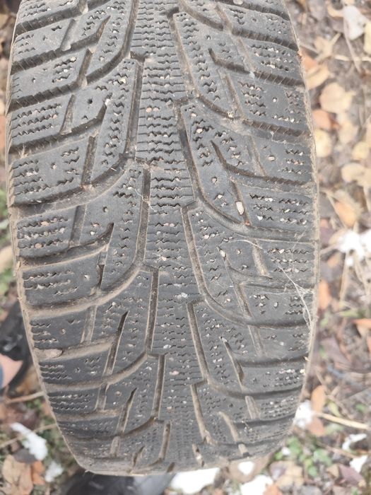 Резина зимни ханкок 205/55/16 в хорошем состояние одан штука