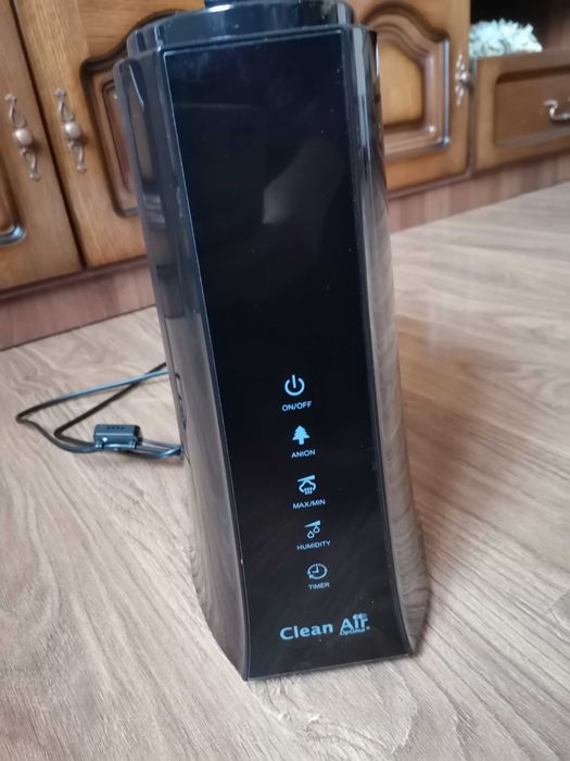 Umidificator si purificator de aer