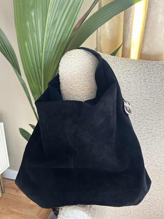 Furla Hobo голяма черна велурена чанта хобо