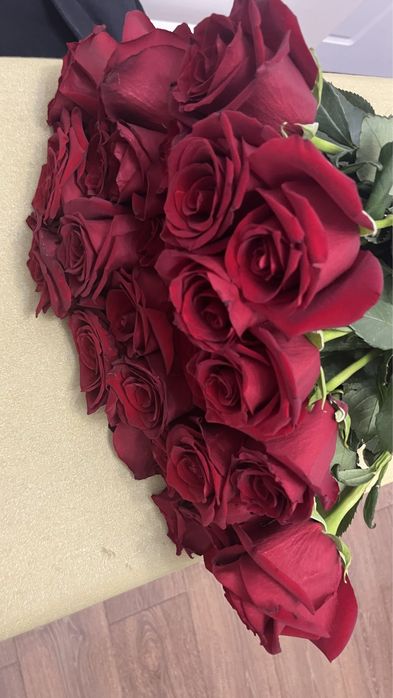 Цветы 09.11 роза 25шт метровый