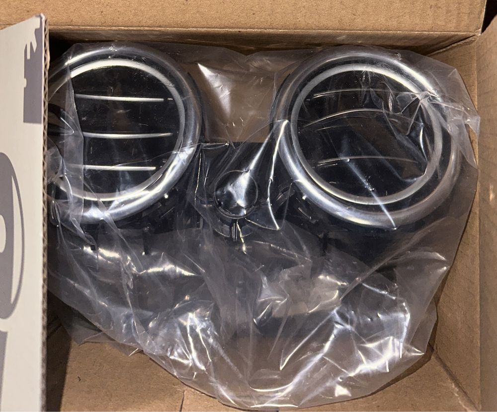 Grile ventilație, twittere, set 4 site burmester Mercedes w213