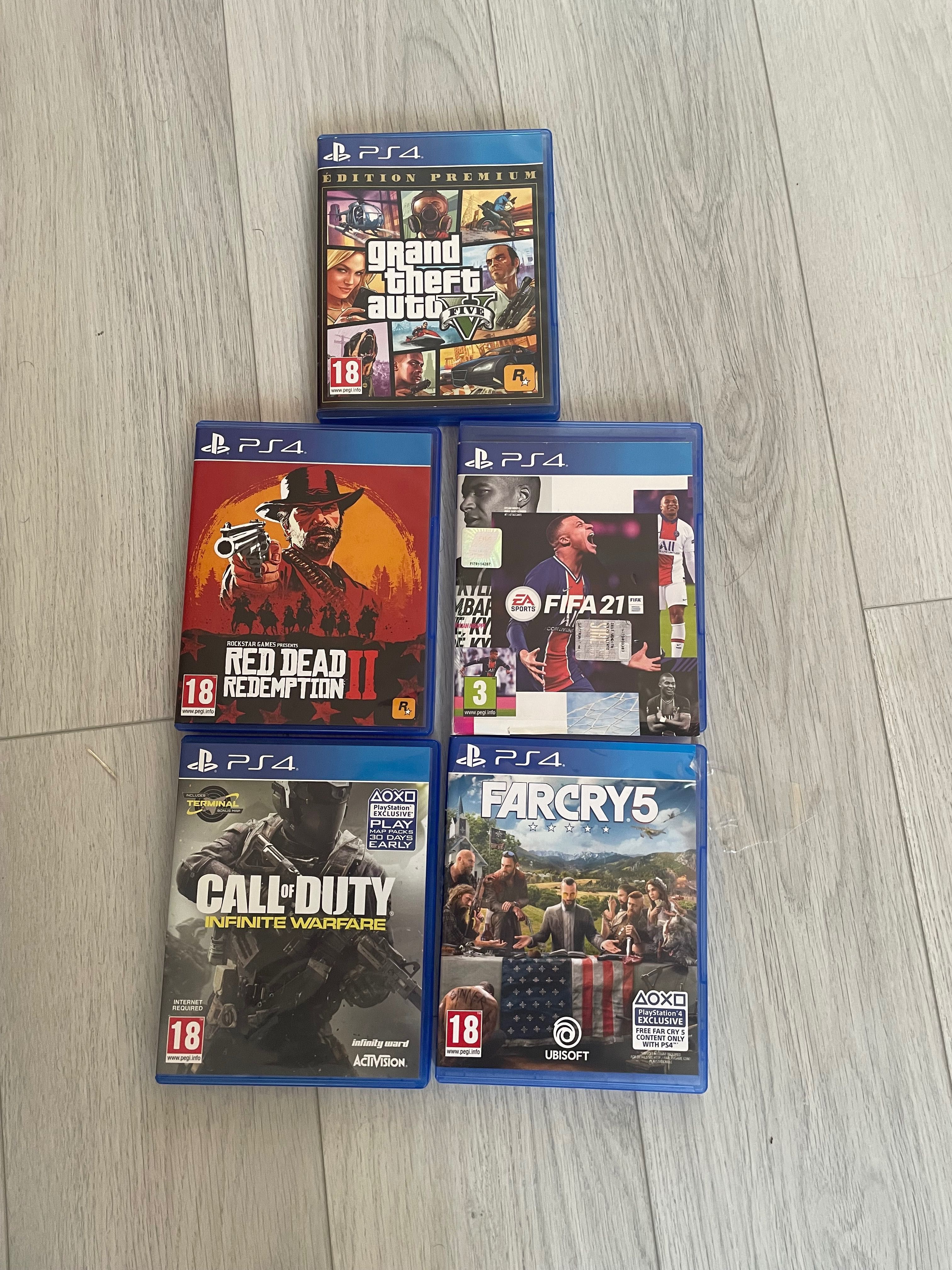 Vând Playstation 4 PRO 1 TB
