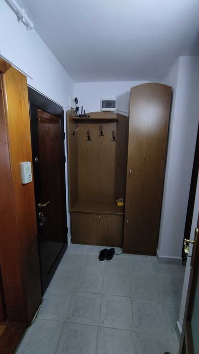 Inchiriez Apartament cu 3 camere pe termen lung