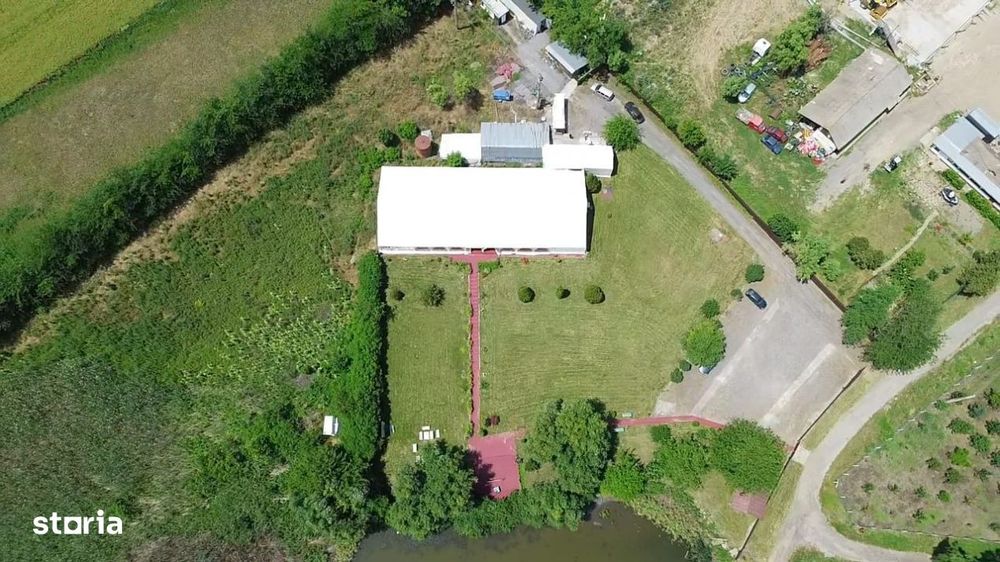 Cort evenimente cu deschidere la lac. Nunti si evenimente programate s