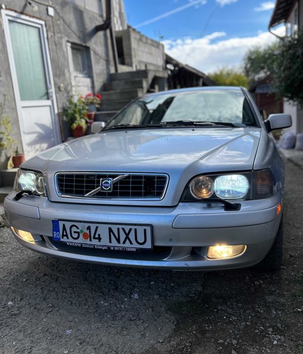 VOLVO V40, 1.9 D