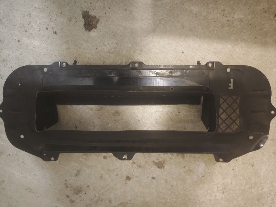 Въздуховод за преден капак Субару