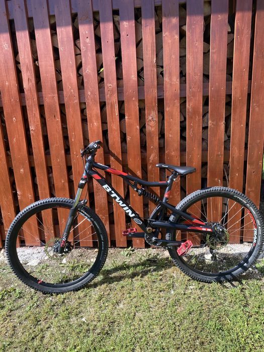 vând rockrider 520 s în stare buna