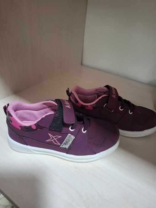 Кроссовки на девочку 28 размер