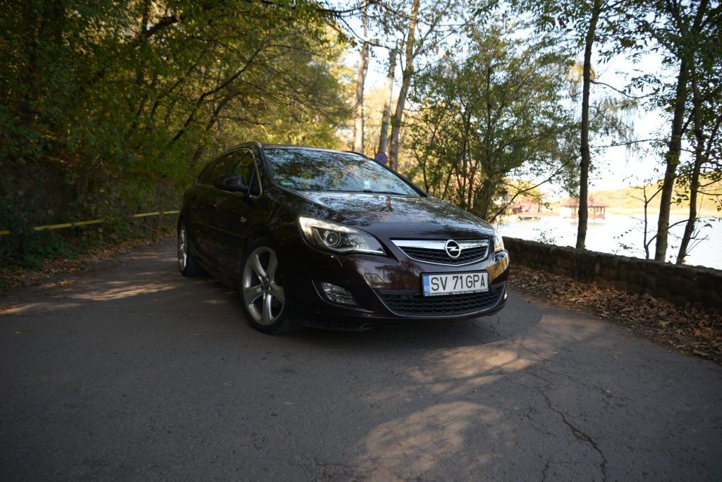 Opel Astra J Tourer Sport