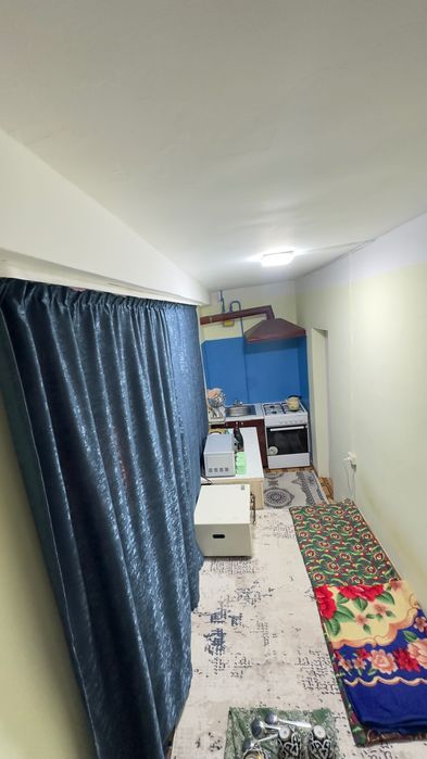 Jizzax shahar markazida 1 xona 2 xonali qilingan!