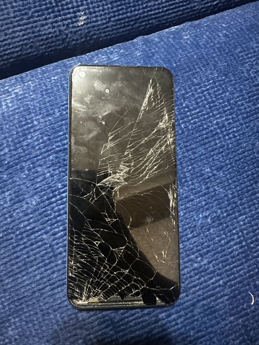 Realme на запчасти ы хорошем состояни за 8 к