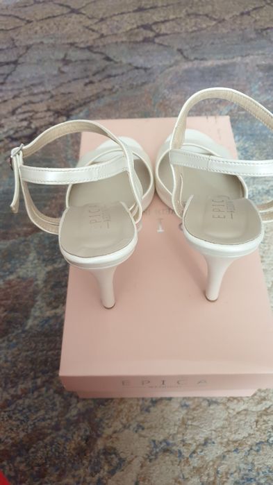 Epica Sandale albe din piele ecologica