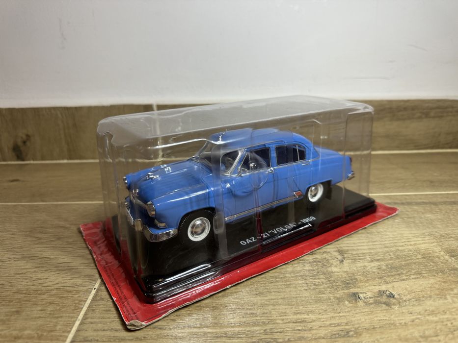 Volga M21 1:24 Hachette