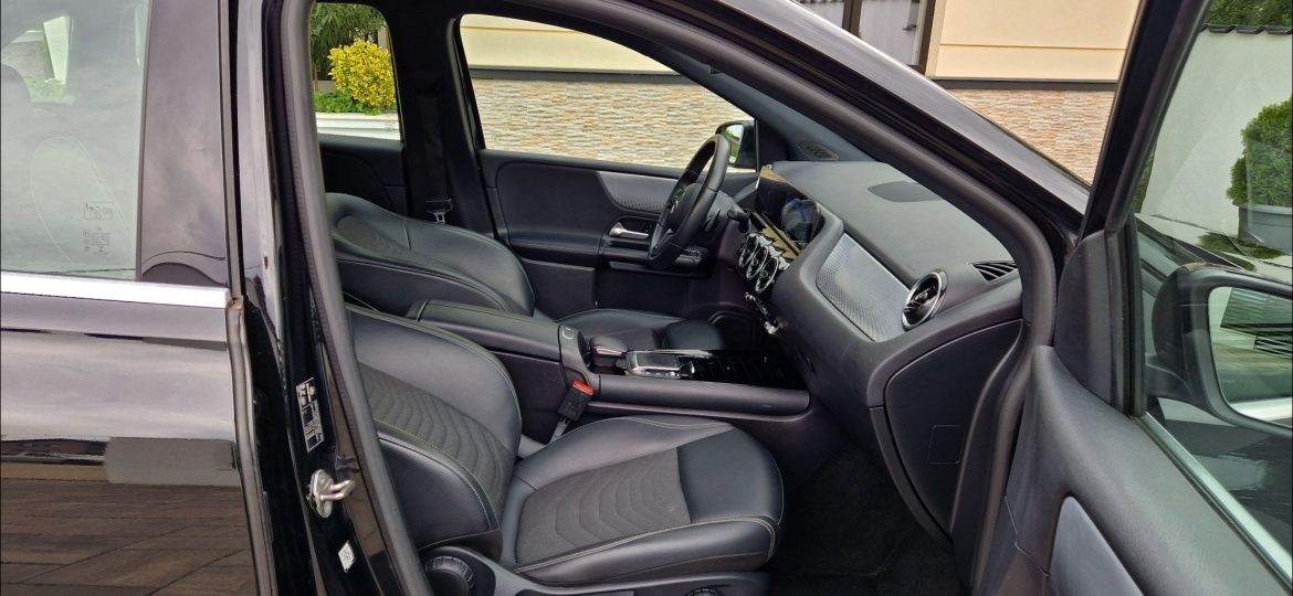 Mercedes B A class. 2022 2.0.automat .8+1 ..