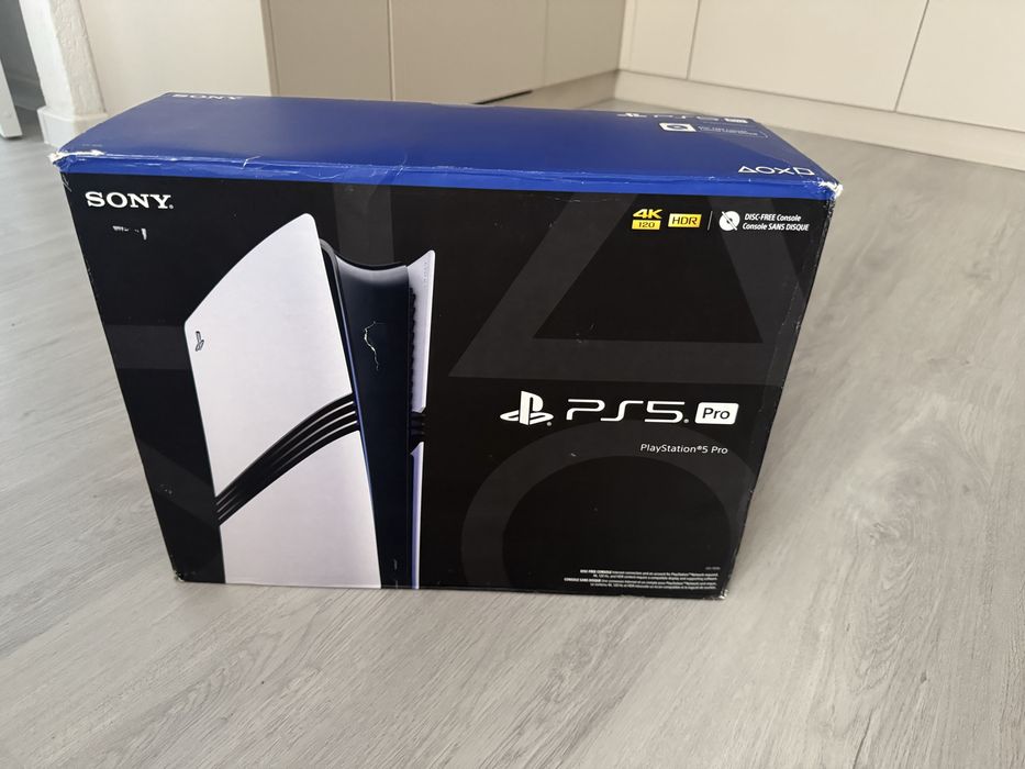 Продам новый Play Station 5 Pro
