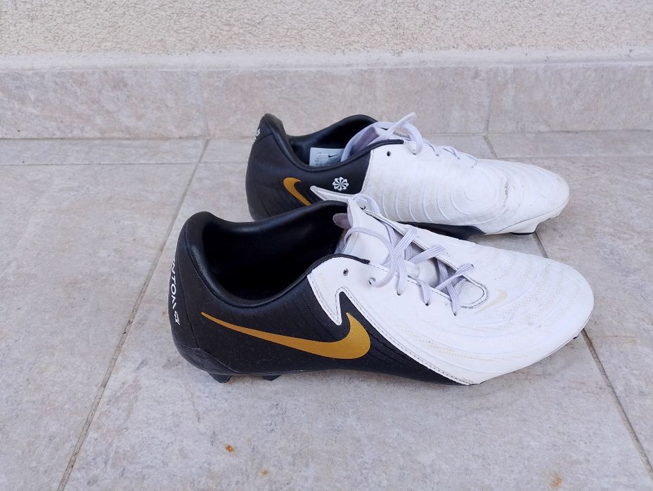 Ghete fotbal Nike Phantom, mărimea 40