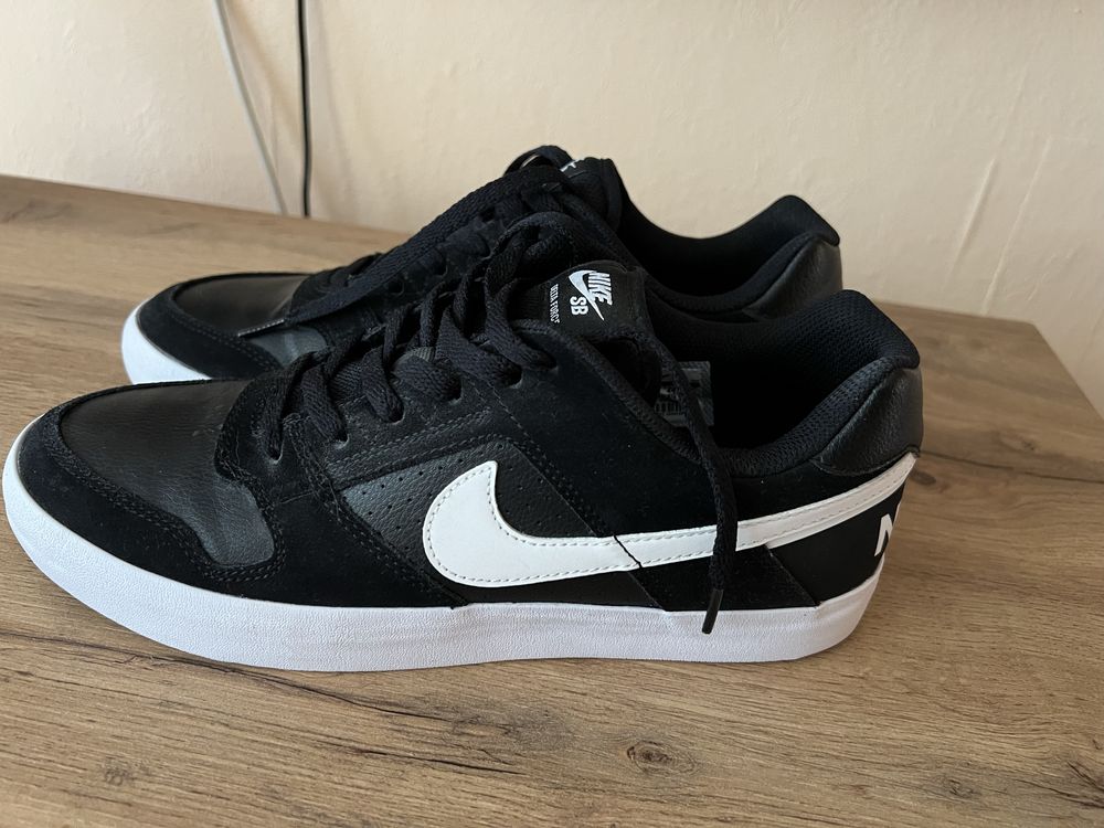 Обувки Nike , Нови