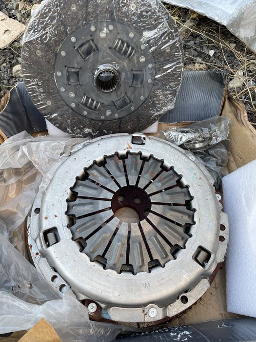 Vand kit ambreiaj nou masa simpla Toyota Rav  4 2.0d (2003 2005)