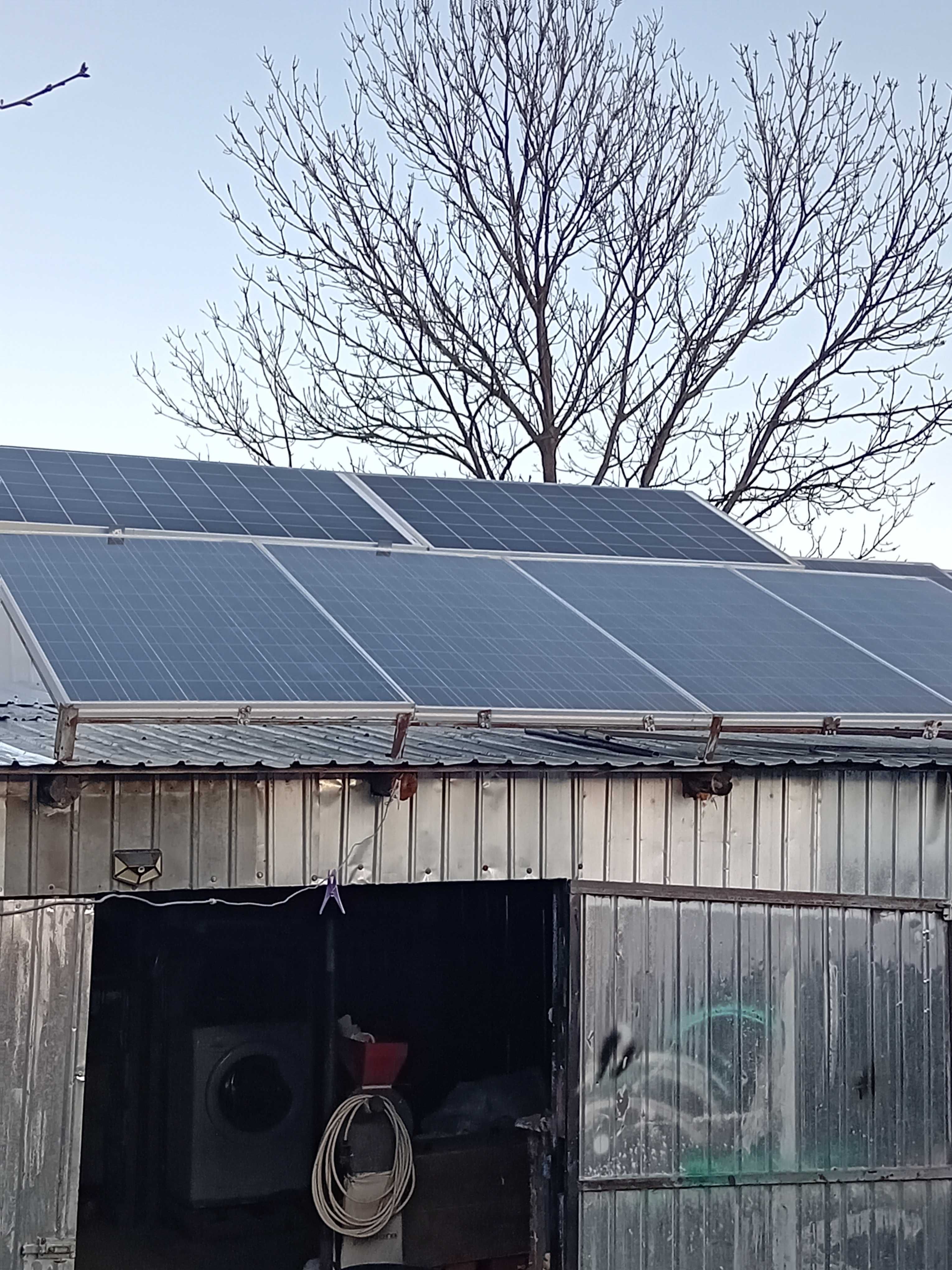 Panouri solare invertor baterii