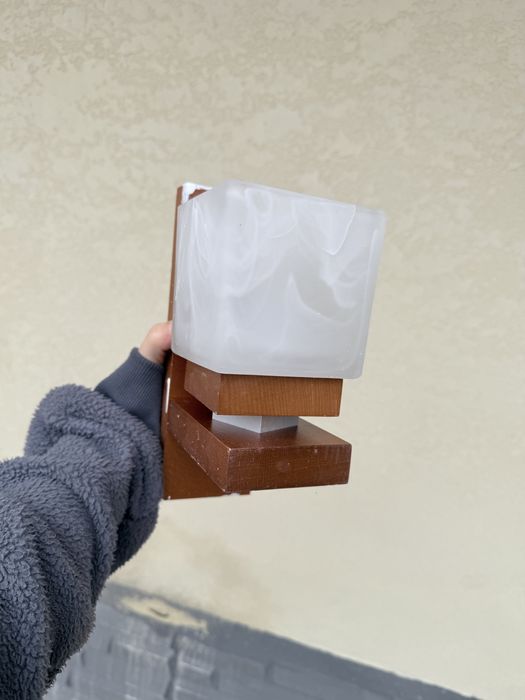 Светильник бра дерево