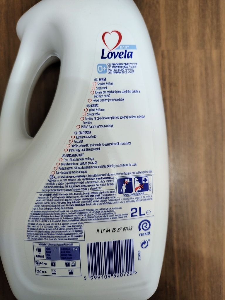 Balsam de rufe pentru haine bebelusi, 2000 ml, Lovela Baby