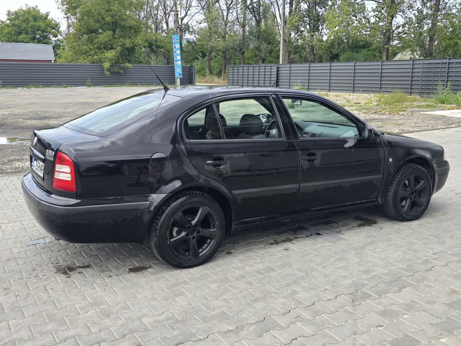 Vând Skoda Octavia 1