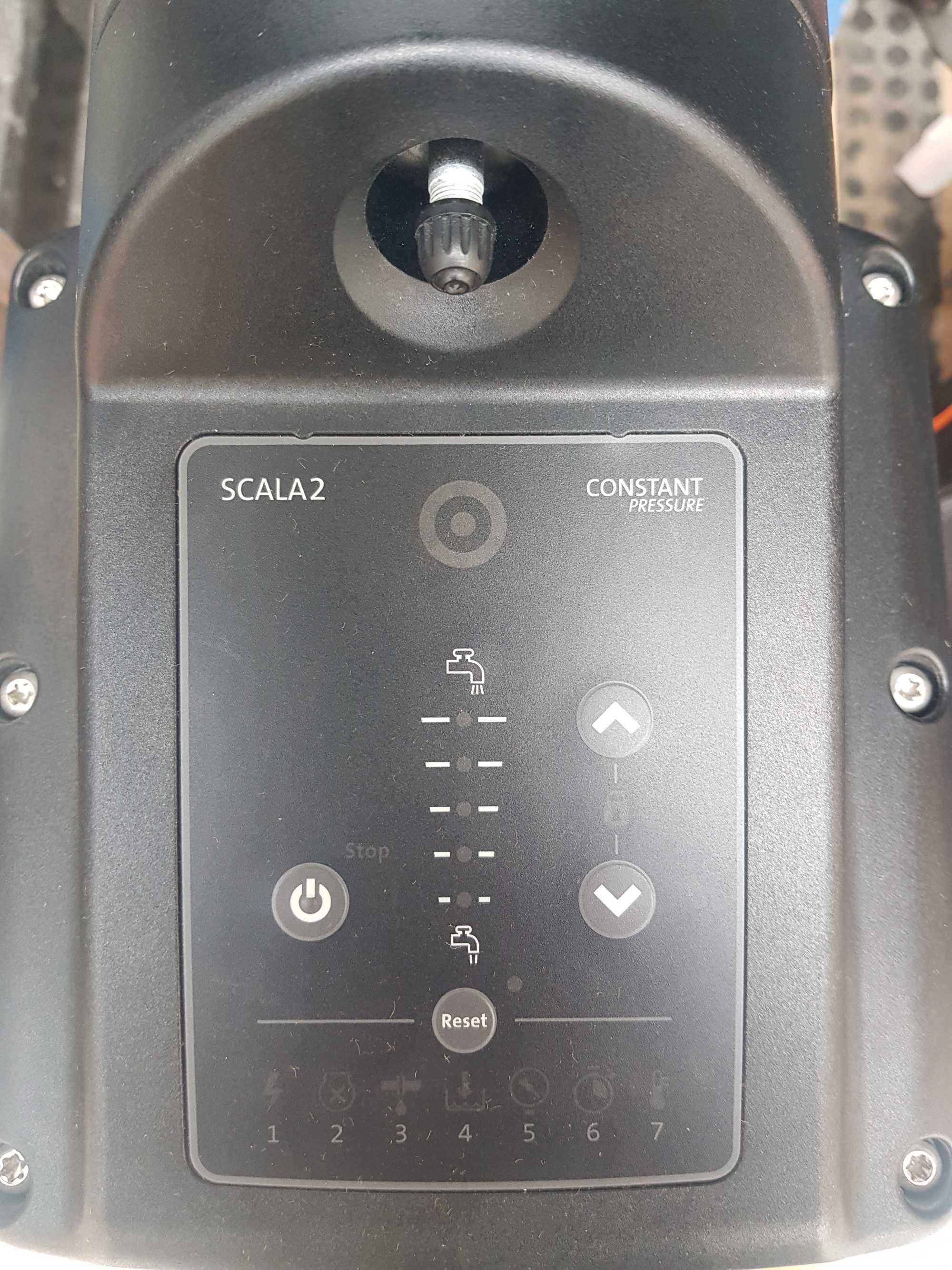 Pompă grundfos scala 2