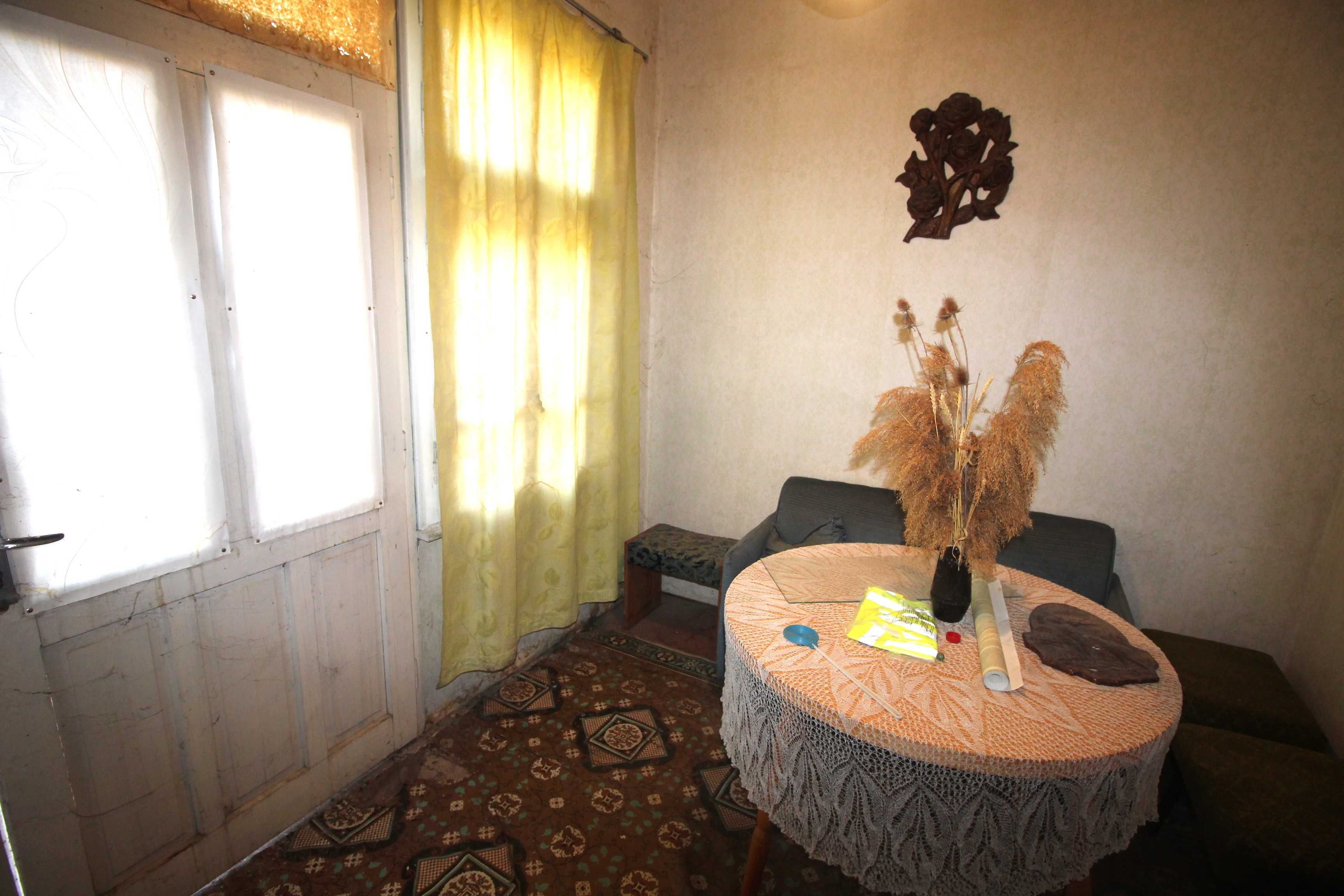 Къща с парцел в с. Крушуна
