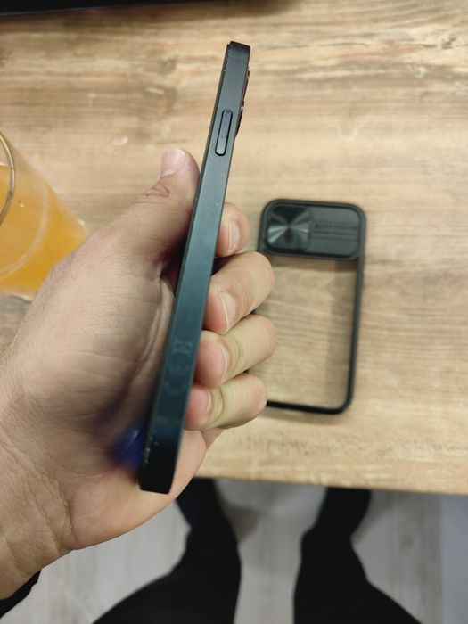 Iphone 12 64GB Много добро състояние