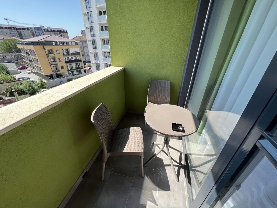Inchiriez apartament 2 camere + parcare privata (Prima Onestilor)