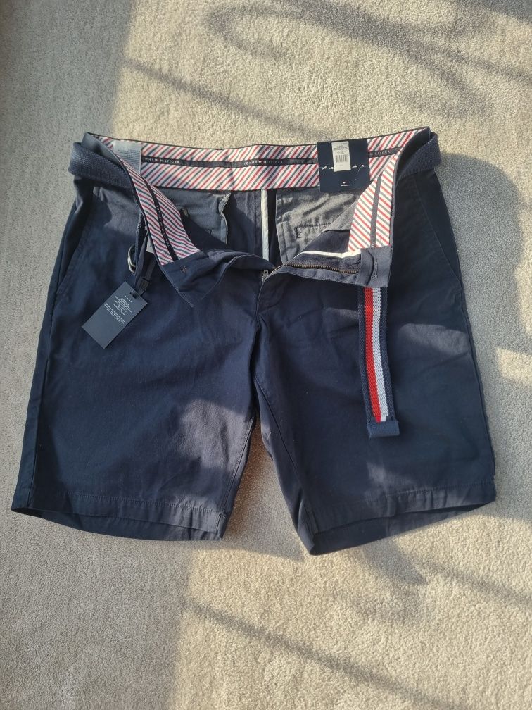 Pantaloni scurti Originali Tommy Hilfiger, marimea L, W 34.