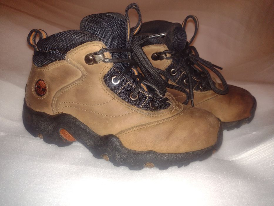 Bocanci drumeție mărimea 33