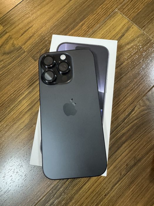 iPhone 16 Pro, Black Titanium, 256GB